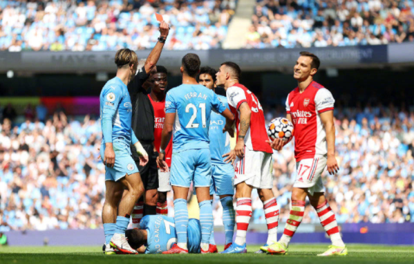 英超-曼城5-0十人阿森纳 F-托雷斯双响 扎卡染红 英超-曼城5-0十人阿森纳 F-托雷斯双响 扎卡染红
