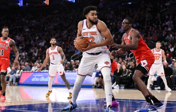 拉文31+7+8 唐斯46+10 布伦森失绝杀 公牛险胜尼克斯 拉文31+7+8 唐斯46+10 布伦森失绝杀 公牛险胜尼克斯