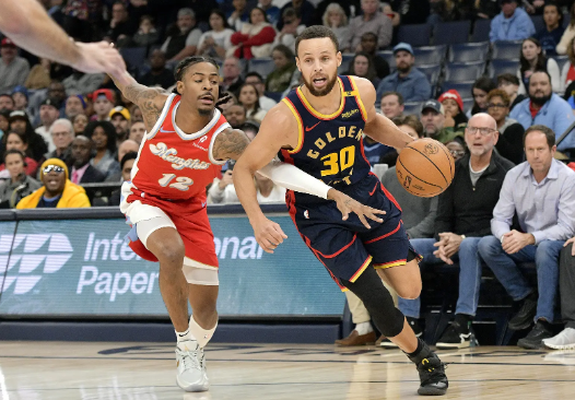 库里7中0仅得2分 施罗德首秀12中2 勇士51分惨败灰熊