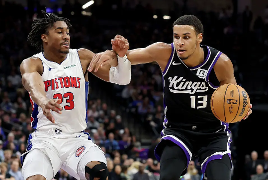 艾维3+1绝杀 CC33+10 福克斯下半场25分 活塞送国王5连败