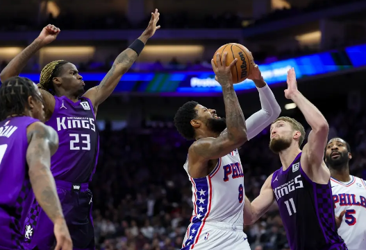 最后3分半15-0！福克斯35分 乔治30分&连续致命失误 国王逆转76人