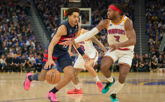 库里26+6意外受伤普尔38分 追梦开场退赛勇士122-114降服奇才