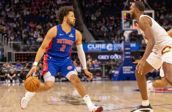 加兰三分绝杀！莫布里30+9+7+4帽 CC38+7+9+4断 骑士险胜活塞