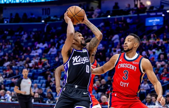 CJ爆砍43分拉文32+10 鹈鹕加时140-133胜国王终结10连败