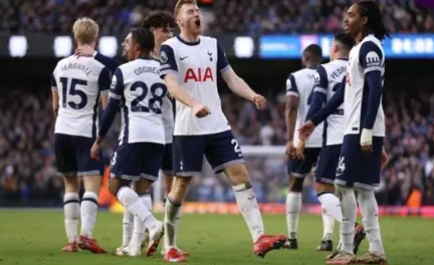 英超-伊镇主场1-4惨负热刺，约翰逊双响，孙兴慜两助攻