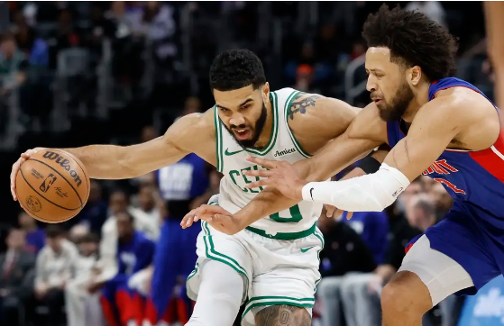 康宁汉姆21+11 比斯利26分 塔图姆27+6 活塞击败绿军取8连胜