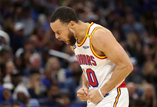 库里56分&第三节22分主导17分逆转 班凯罗41+6 勇士力克魔术