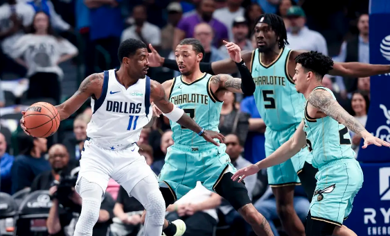 欧文25+9+5克莱-汤普森18分 独行侠103-96送黄蜂5连败