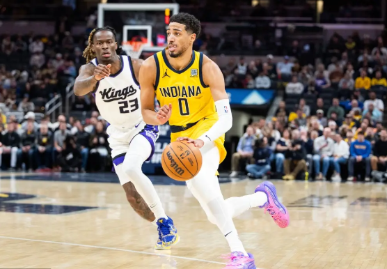 哈利伯顿18+11 小萨25+16 德罗赞31+7 步行者16分逆转国王