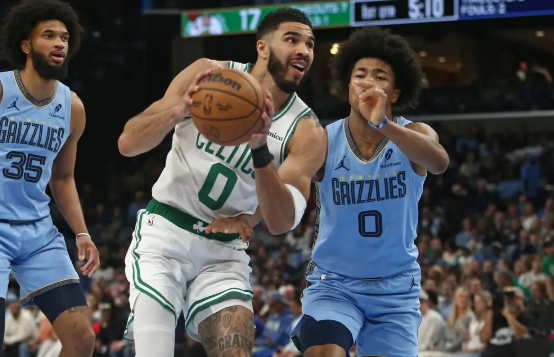 塔图姆25+14 霍福德26+9 莫兰特26+6 绿军轻取灰熊豪取9连胜