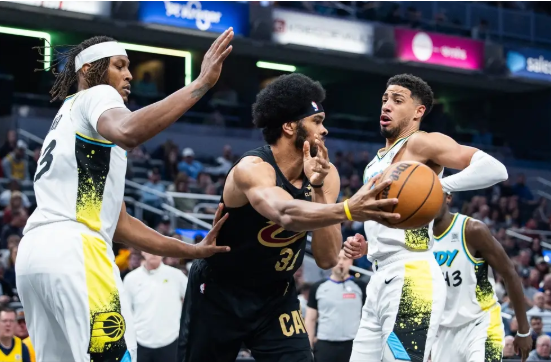 哈利伯顿23+8+10 杰罗姆24+6 骑士4主力缺阵 步行者力克骑士