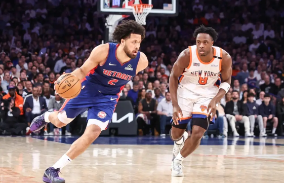 康宁汉姆24+8+8 奥萨尔22+7 布伦森失准16中4 活塞力克尼克斯